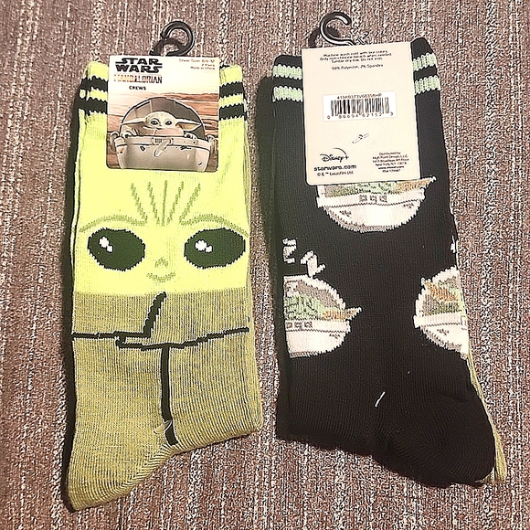 NWT Star Wars the Mandalorian 2 pairs of crew socks Size 6 1/2 - 12 - Picture 1 of 3